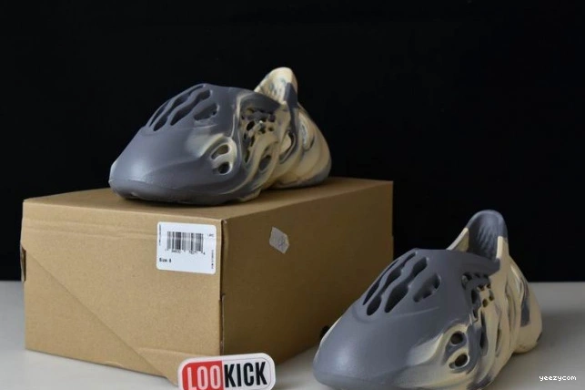 Gray MXT GV7904 Adidas Yeezy RNNR Moon Foam 0714